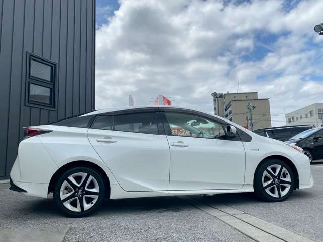 トヨタ プリウス １．８ Ｓ ツーリングセレクション H28年 (近畿) 99