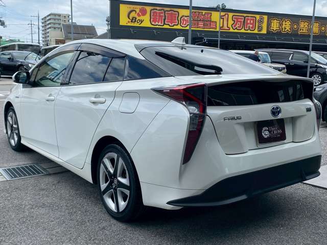 トヨタ プリウス １．８ Ｓ ツーリングセレクション H28年 (近畿) 99