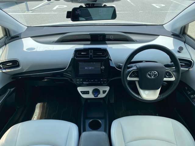 トヨタ プリウス １．８ Ｓ ツーリングセレクション H28年 (近畿) 99