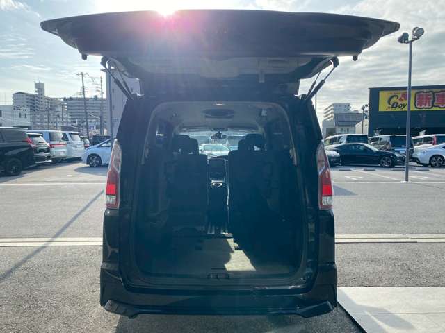 日産 セレナ ２．０ ハイウェイスターＧ H29年 (近畿) 99