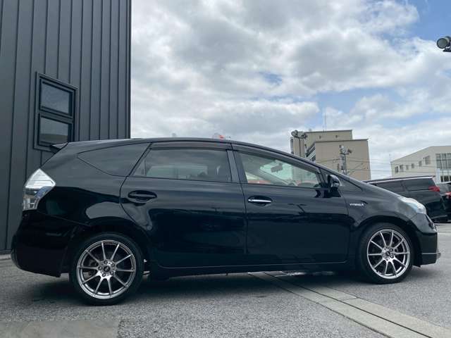 トヨタ プリウスΑ １．８ Ｓ チューン ブラック H26年 (近畿) 99