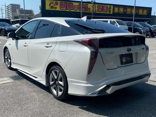 トヨタ プリウス １．８ Ｓ ツーリングセレクション H29年 (近畿) 99