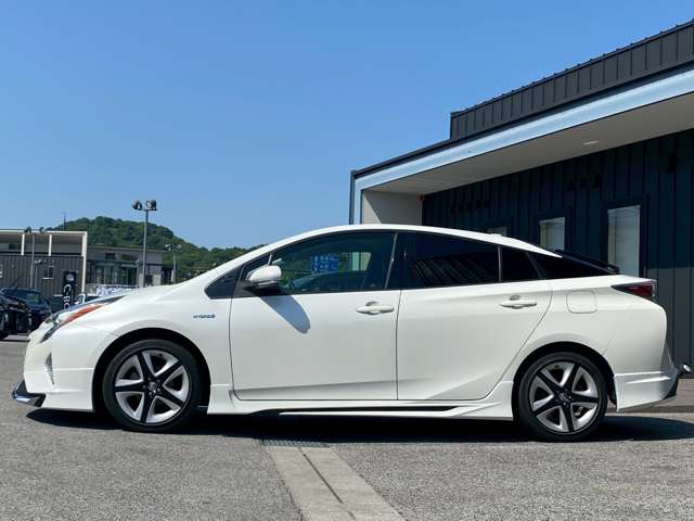 トヨタ プリウス １．８ Ｓ ツーリングセレクション H29年 (近畿) 99