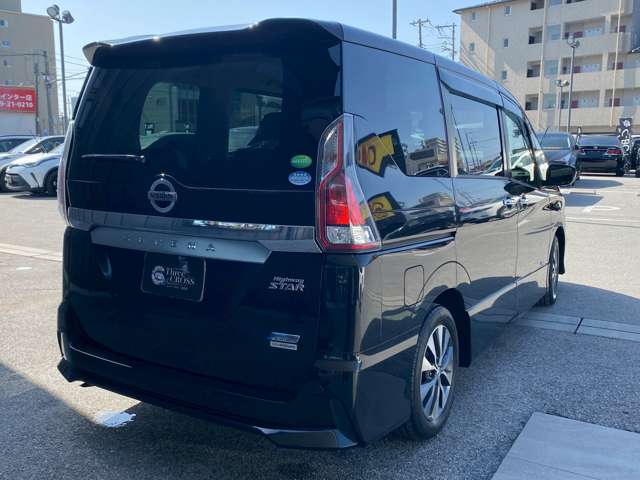 日産 セレナ ２．０ ハイウェイスター H29年 (近畿) 99