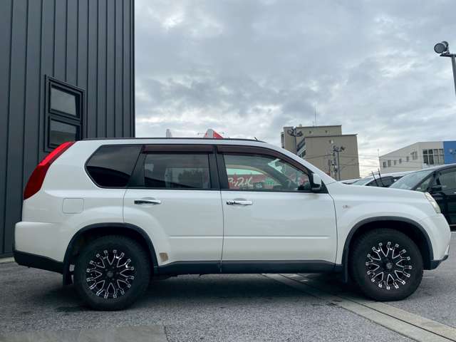 日産 エクストレイル ２．０ ２０Ｘ ４ＷＤ H22年 (近畿) 99