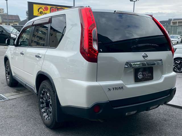 日産 エクストレイル ２．０ ２０Ｘ ４ＷＤ H22年 (近畿) 99
