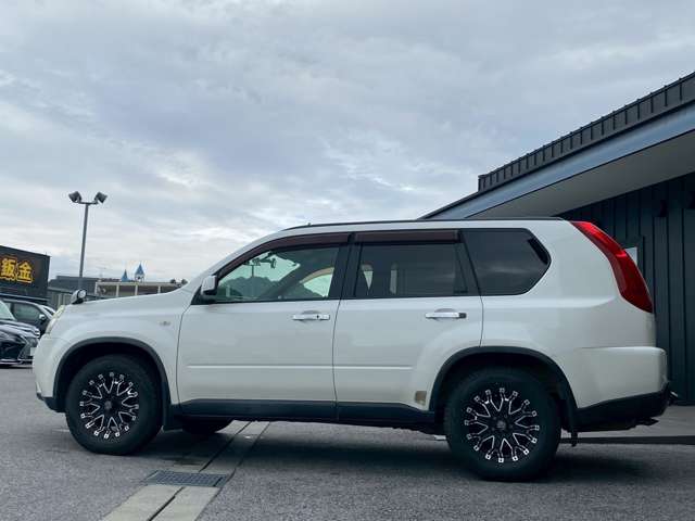 日産 エクストレイル ２．０ ２０Ｘ ４ＷＤ H22年 (近畿) 99