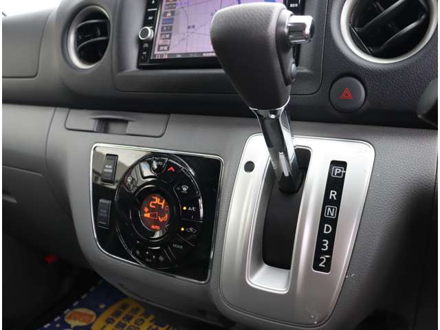 日産 ＮＶ３５０キャラバン ２．５ プレミアムＧＸ アーバンクロム ロングボディ ディーゼルターボ ４ＷＤ R2年 (関東) 99