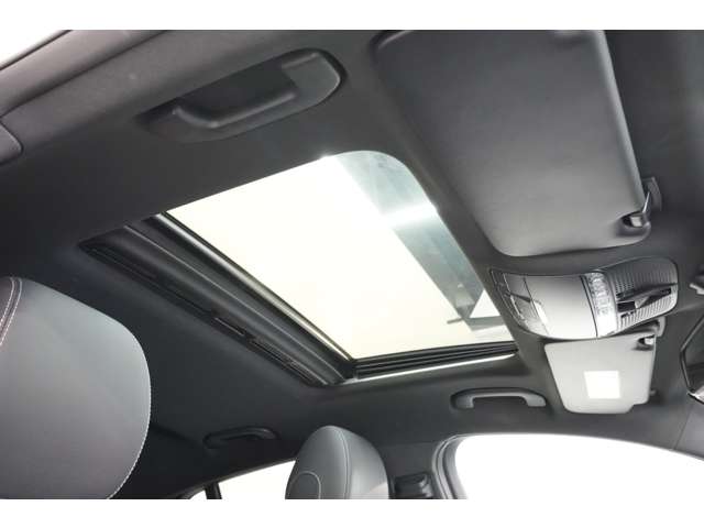 メルセデスベンツ ＧＬＣクーペ ２２０ Ｄ ４マチック スポーツ （本革仕様） ４ＷＤ H29年 (関東) 99