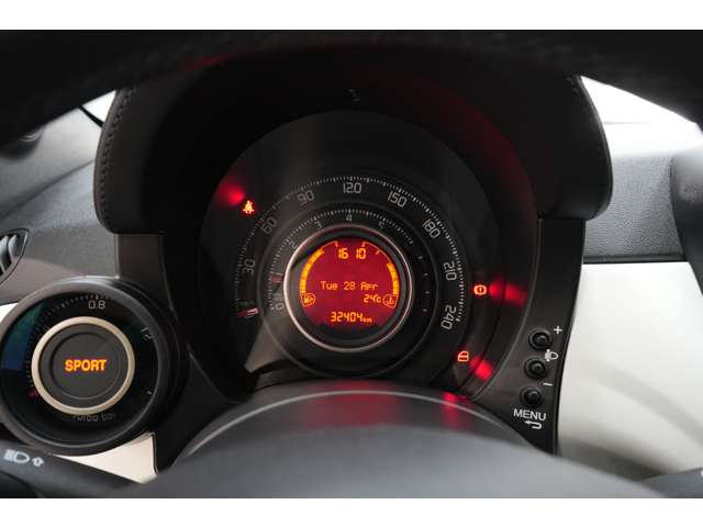 アバルト ５００ １．４ H26年 (関東) 99
