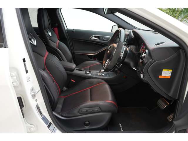 メルセデスＡＭＧ Ａクラス Ａ４５ H26年 (関東) 99