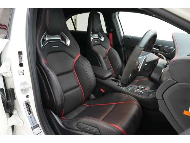 メルセデスＡＭＧ Ａクラス Ａ４５ H26年 (関東) 99