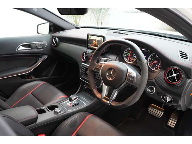 メルセデスＡＭＧ Ａクラス Ａ４５ H26年 (関東) 99