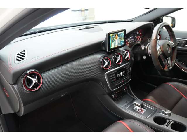 メルセデスＡＭＧ Ａクラス Ａ４５ H26年 (関東) 99