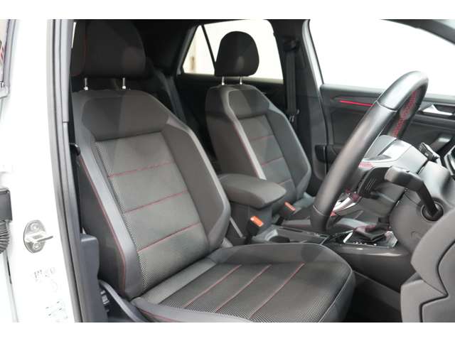 フォルクスワーゲン Ｔ－ＲＯＣ ＴＤＩ スポーツ ディーゼルターボ R4年 (関東) 99