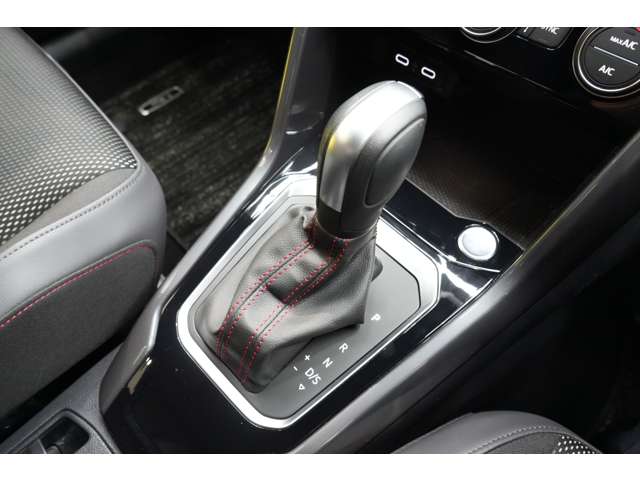 フォルクスワーゲン Ｔ－ＲＯＣ ＴＤＩ スポーツ ディーゼルターボ R4年 (関東) 99