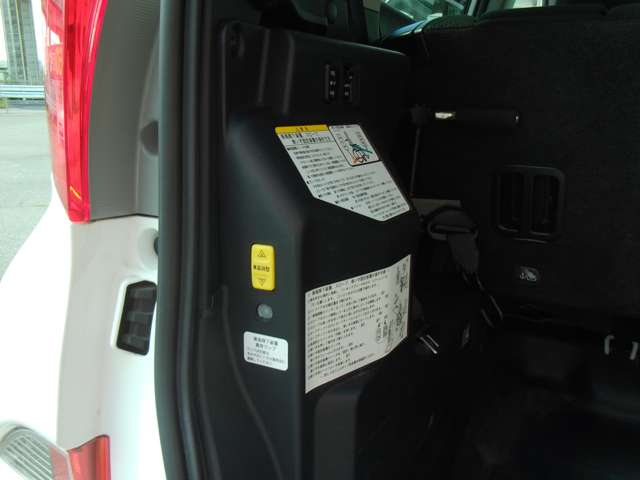 トヨタ ラクティス １．５ Ｇ ウェルキャブ 車イス仕様車スロープタイプ タイプＩ 助手席側リアシート付 H25年 (中国) 99