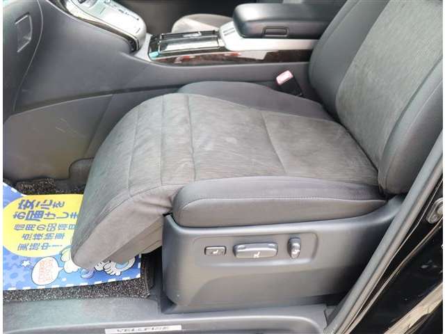 トヨタ ヴェルファイア　ハイブリッド ２．４ ＺＲ ４ＷＤ H25年 (関東) 99