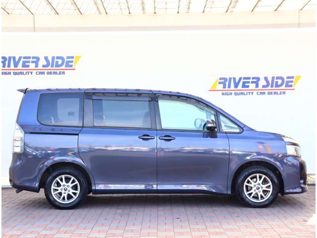 トヨタ ヴォクシー ２．０ Ｘ Ｌエディション H25年 (関東) 99