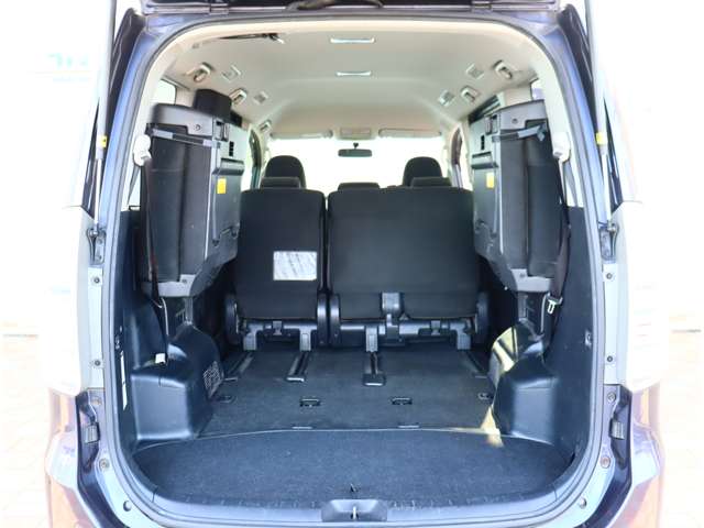 トヨタ ヴォクシー ２．０ Ｘ Ｌエディション H25年 (関東) 99