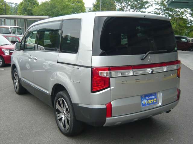 三菱 デリカ　Ｄ：５ ２．２ Ｐ ディーゼルターボ ４ＷＤ R2年 (関東) 99