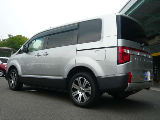 三菱 デリカ　Ｄ：５ ２．２ Ｐ ディーゼルターボ ４ＷＤ R2年 (関東) 99