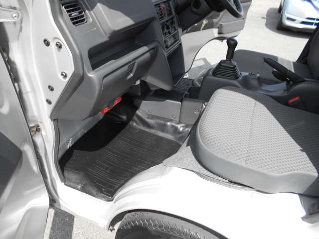 スズキ キャリイトラック ６６０ ＫＸ ３方開 ４ＷＤ R4年 (関東) 99