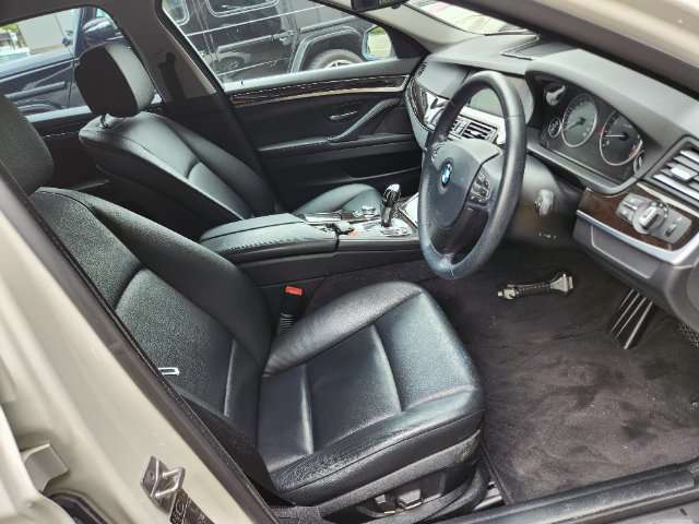 ＢＭＷ ５シリーズ ５２３ｉ H23年 (九州・沖縄) 99