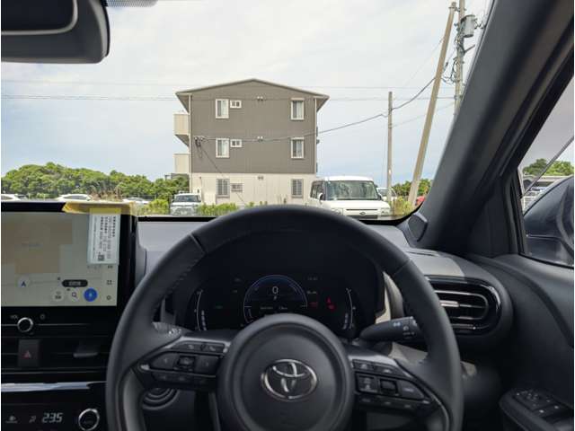 トヨタ ヤリスクロス　ハイブリッド １．５ ハイブリッド Ｚ R8年 (九州・沖縄) 99