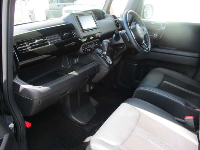 ホンダ Ｎ　ＢＯＸ ６６０ ＥＸ ターボ R5年 (近畿) 99