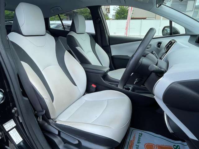 トヨタ プリウス １．８ Ｓ ツーリングセレクション H28年 (近畿) 99