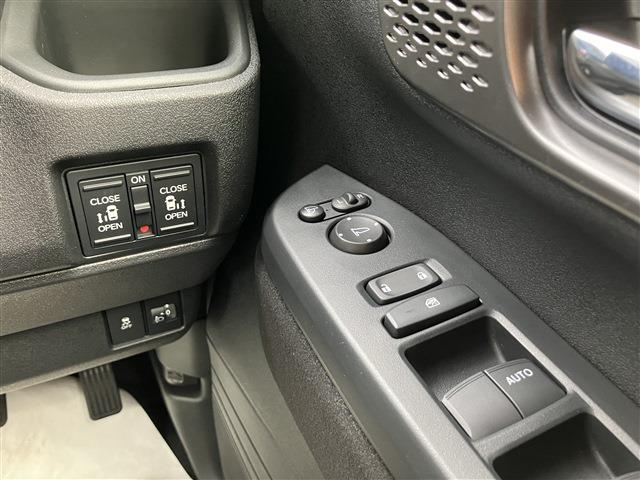 ホンダ Ｎ　ＢＯＸ カスタム ６６０ ターボ R7年 (中国) 99