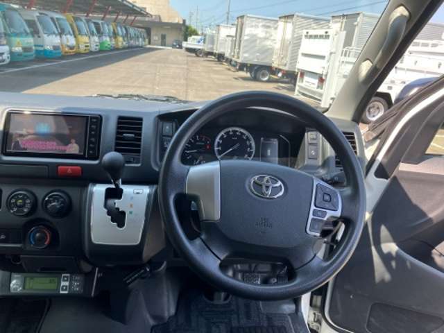 トヨタ ハイエースバン ２．８ 中温冷凍バン ロング ディーゼルターボ ４ＷＤ R4年 (東海) 99