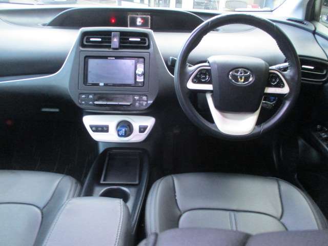 トヨタ プリウス １．８ Ｓ H29年 (関東) 99