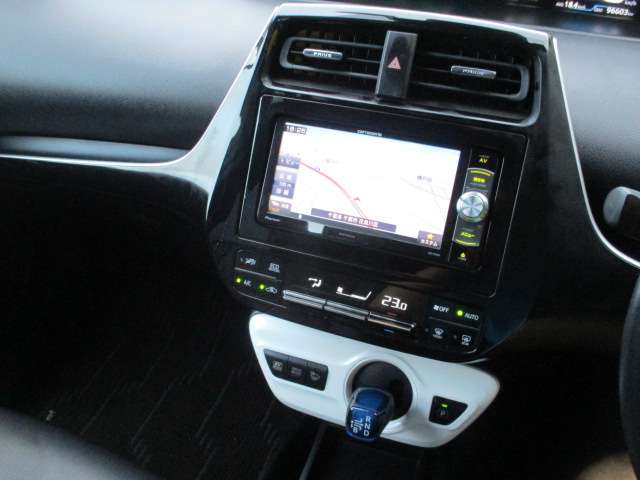 トヨタ プリウス １．８ Ｓ H29年 (関東) 99