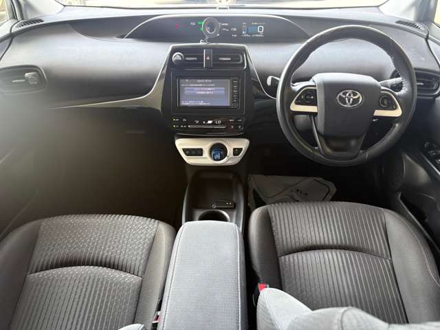 トヨタ プリウス １．８ Ｓ H30年 (九州・沖縄) 99