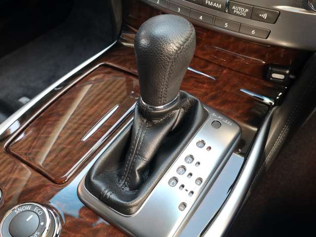 日産 フーガ ３．７ ３７０ＧＴ H23年 (関東) 99