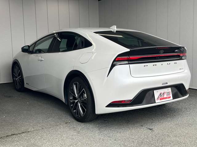 トヨタ プリウス ２．０ Ｚ Ｅ－ＦＯＵＲ ４ＷＤ R5年 (東北) 99