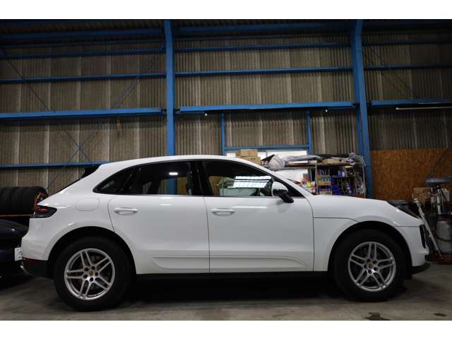 ポルシェ マカン ＰＤＫ ４ＷＤ R1年 (東海) 99