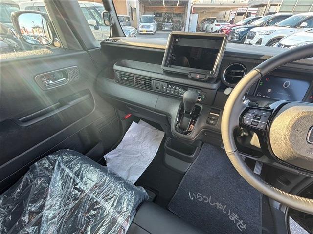 ホンダ Ｎ　ＢＯＸ カスタム ６６０ ターボ R7年 (中国) 99
