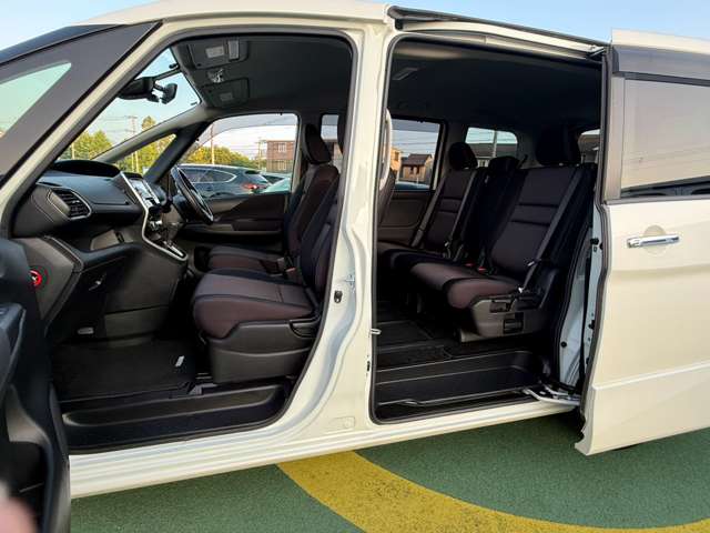 日産 セレナ ２．０ ハイウェイスター プロパイロット エディション H29年 (近畿) 99
