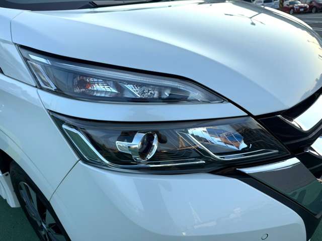 日産 セレナ ２．０ ハイウェイスター プロパイロット エディション H29年 (近畿) 99