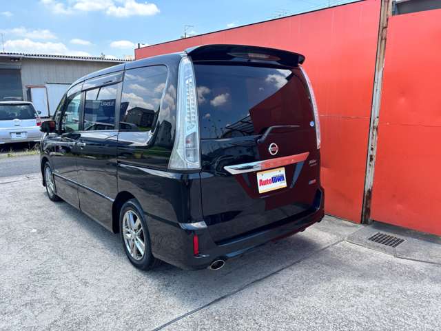 日産 セレナ ２．０ ライダー ブラックライン Ｓ－ＨＹＢＲＩＤ H25年 (東海) 99