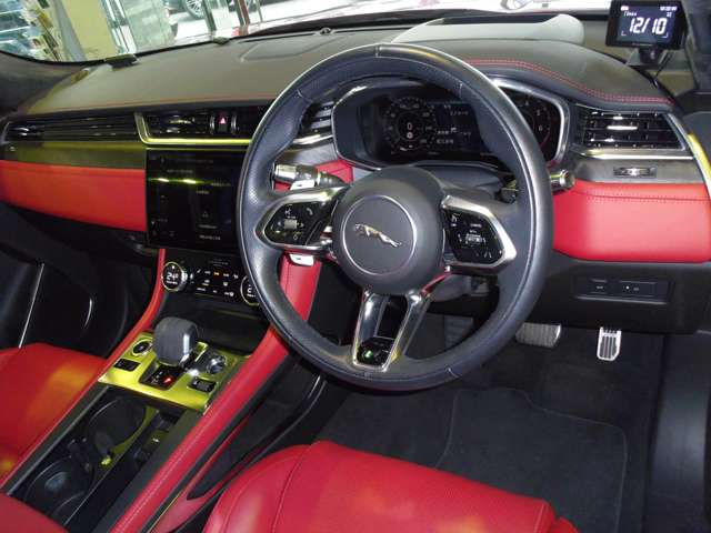 ジャガー Ｆペイス Ｒダイナミック ＨＳＥ ２．０Ｌ Ｐ２５０ ４ＷＤ R3年 (近畿) 99