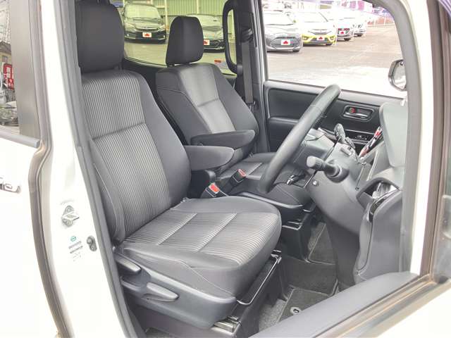 トヨタ ヴォクシー ２．０ ＺＳ 煌 H30年 (関東) 99
