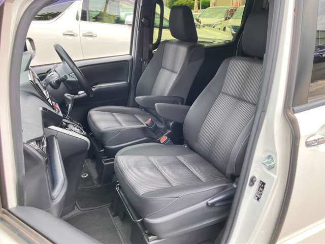 トヨタ ヴォクシー ２．０ ＺＳ 煌 H30年 (関東) 99