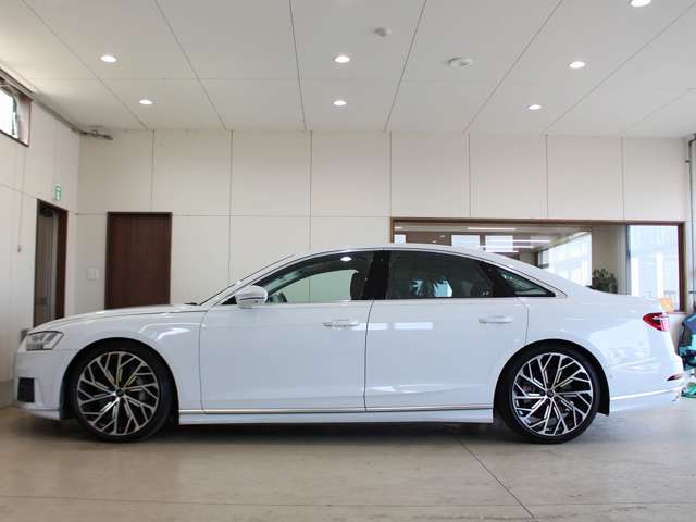 アウディ Ａ８ ５５ ＴＦＳＩ クワトロ ４ＷＤ H30年 (四国) 99