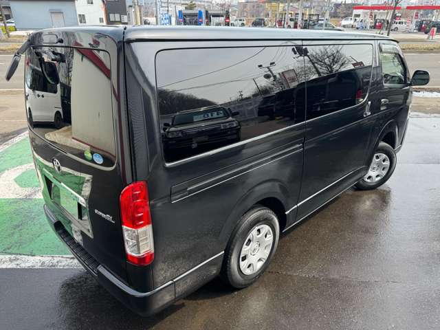 トヨタ ハイエースバン ２．８ スーパーＧＬ ロング ディーゼルターボ ４ＷＤ H29年 (北海道) 99