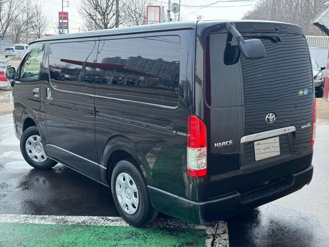 トヨタ ハイエースバン ２．８ スーパーＧＬ ロング ディーゼルターボ ４ＷＤ H29年 (北海道) 99