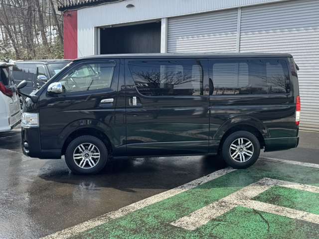 トヨタ ハイエースバン ２．８ スーパーＧＬ ロング ディーゼルターボ ４ＷＤ R2年 (北海道) 99